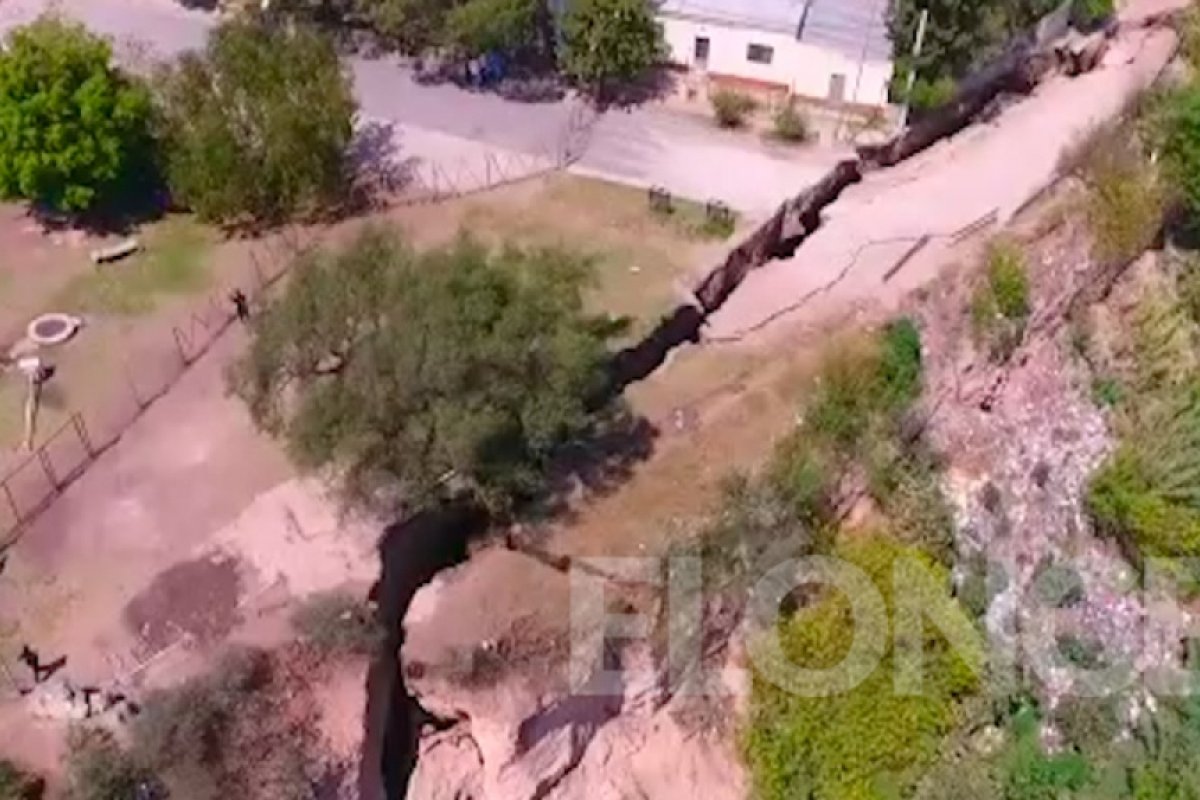 Desmoronamiento en Diamante