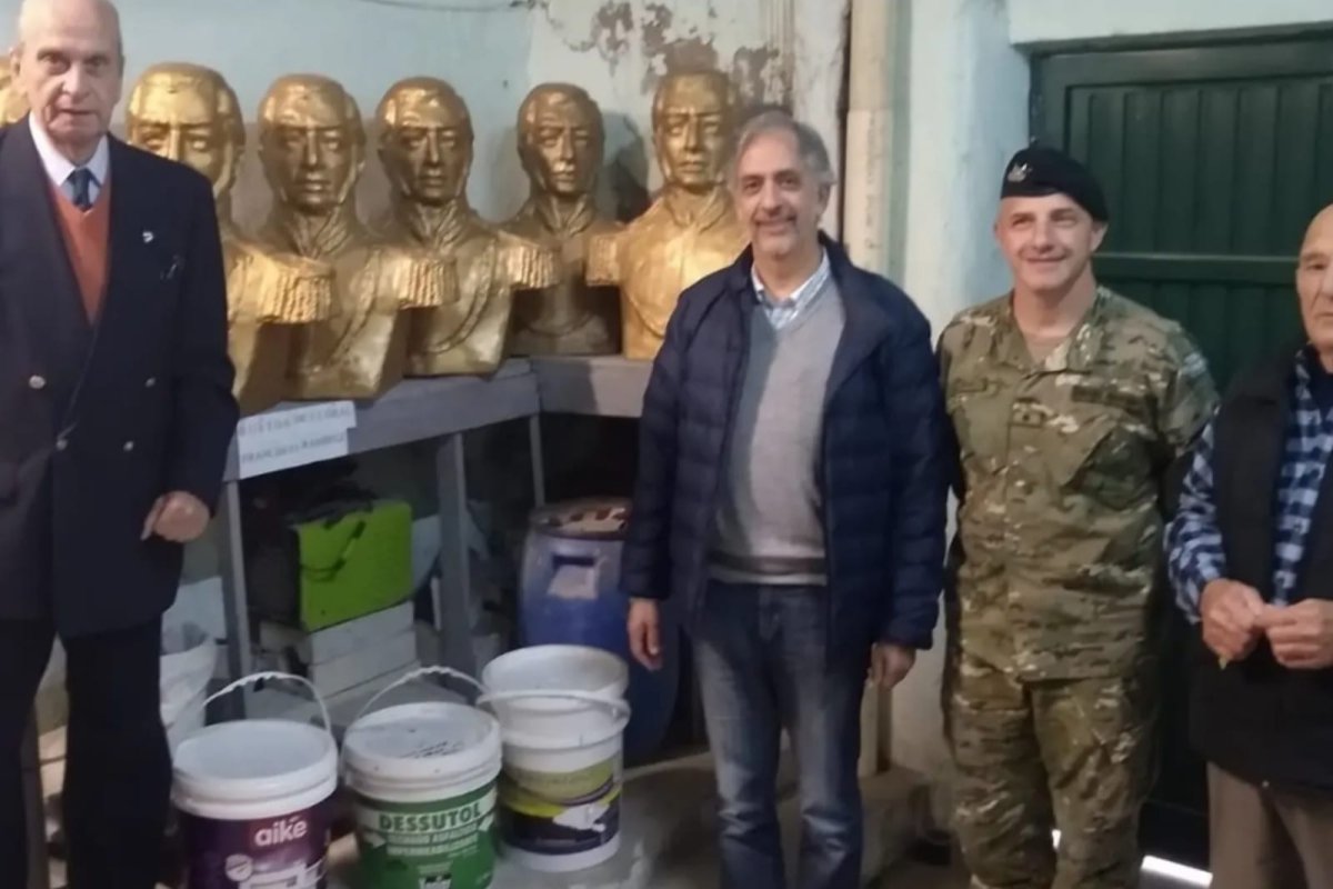 Donación al Regimiento