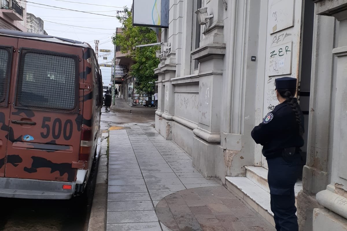Juicio por Jurados en el edificio de Bromatolog&iacute;a