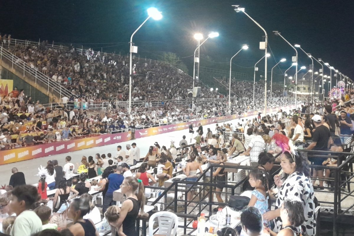 La fiesta en las tribunas