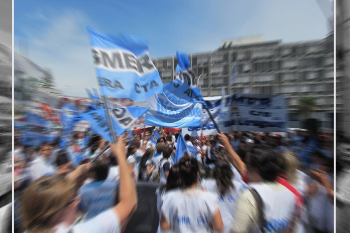 El conflicto entre los gremios docentes y el gobierno provincial