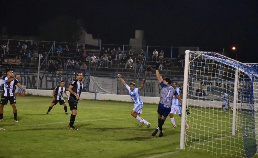 Mat&iacute;as Labaroni inici&oacute; el camino de la victoria. Foto: Gustavo Broggi