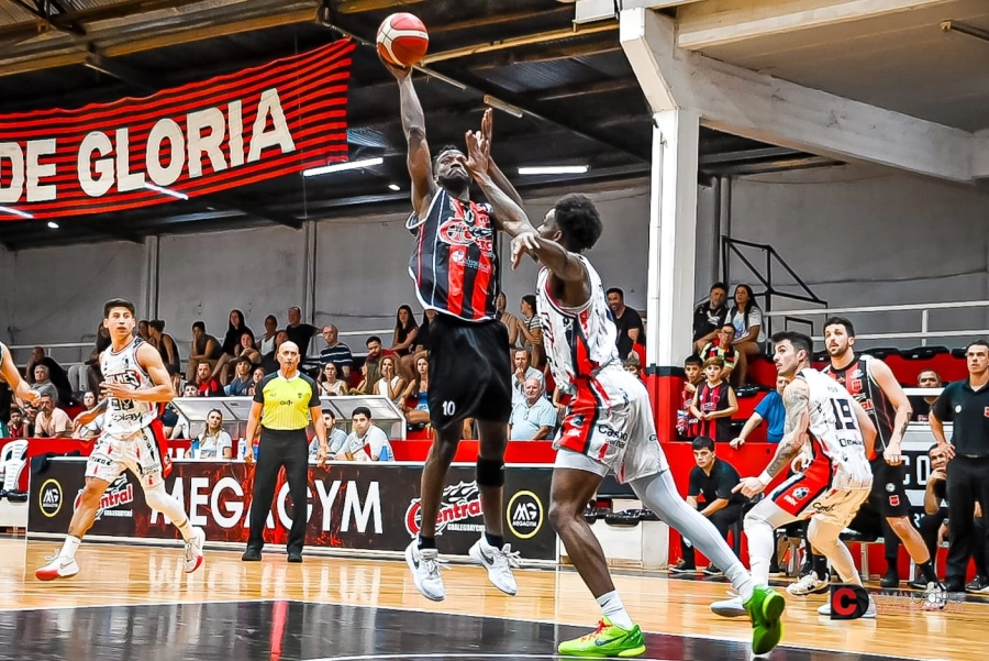 Johu Castillo recuper&oacute; su buen nivel. Foto: Dami&aacute;n C&aacute;ceres