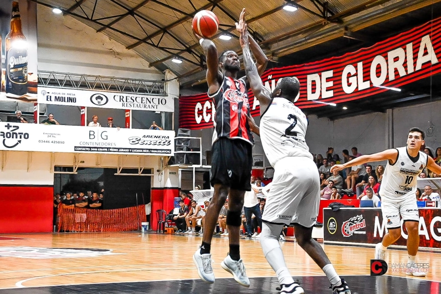 Buen trabajo de Johu Castillo. Foto: Dami&aacute;n C&aacute;ceres