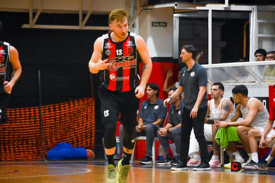 Zenclussen uno de los puntos altos de Central. Foto: Dami&aacute;n C&aacute;ceres