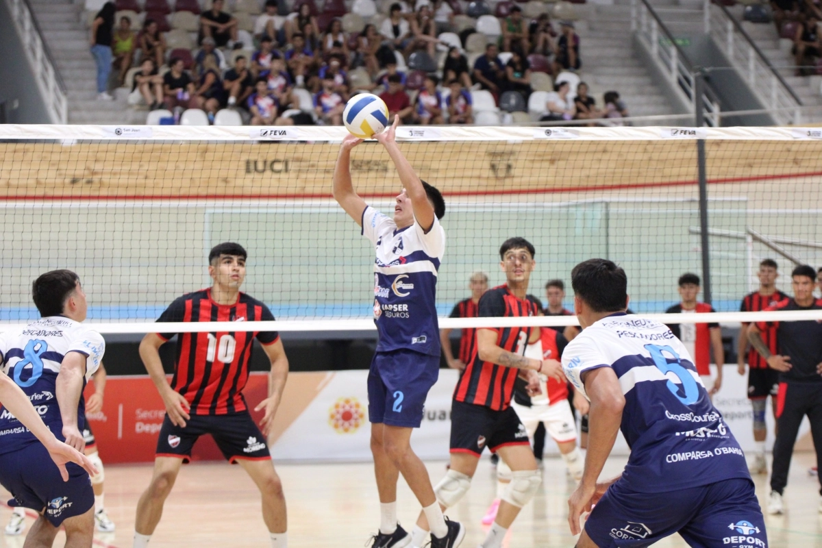 Pescadores manda en el grupo B