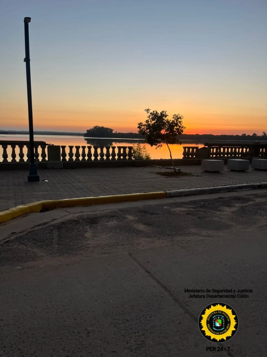 El impacto contra las barandas