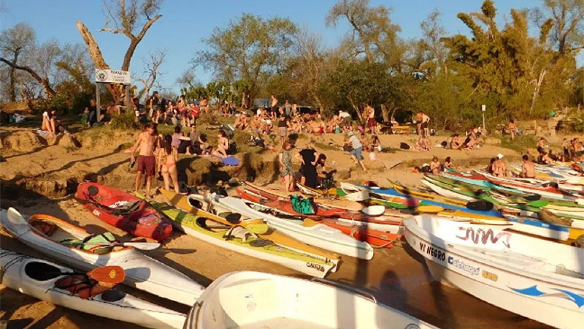 En una playa de Entre Ríos habilitaron la posibilidad de hacer topless