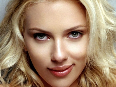 Se filtran más fotos íntimas de Scarlett Johansson